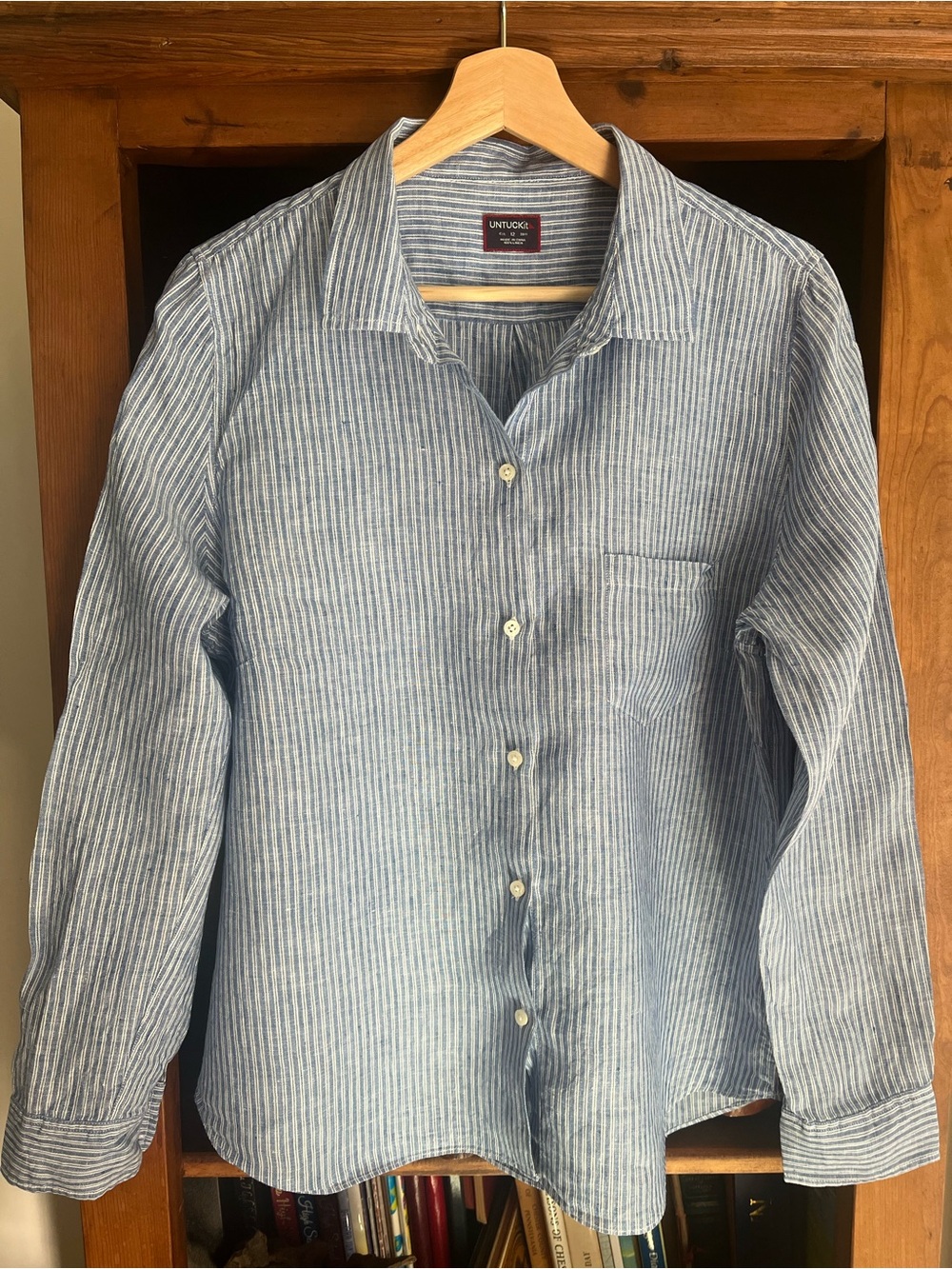 UNTUCKit Villa Fiore Light Blue and White Striped 100% Linen Button-Down Shirt